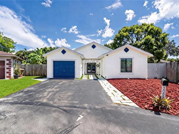 1038 SW 120th Way, Davie, FL 33325