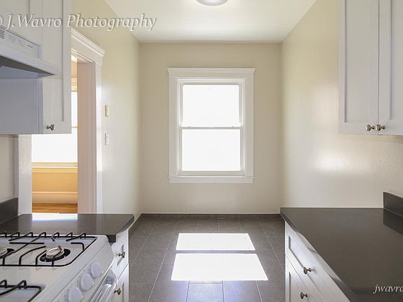 2nd image of 1785 Ofarrell St APT 6