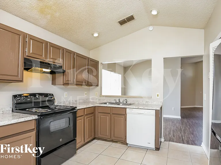7208 Conan Ln — Photo 6