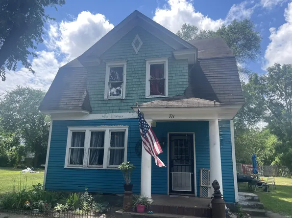 711 Blaine Ave, South Bend, IN 46616