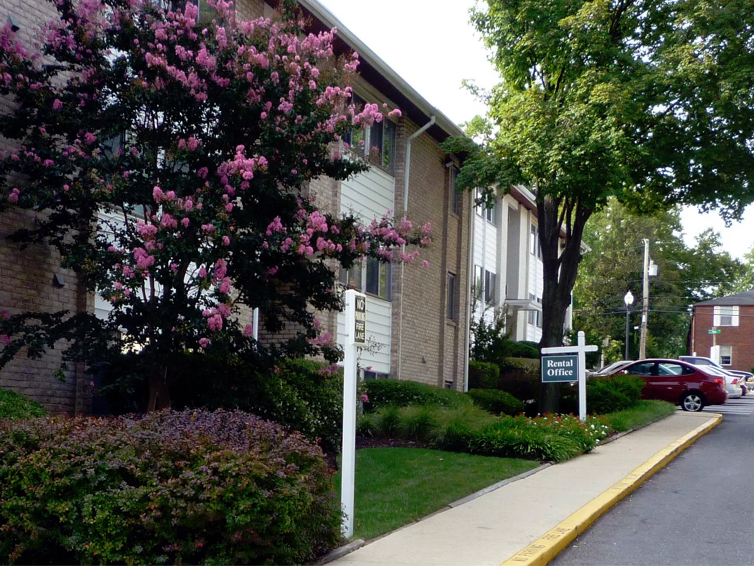 Riverview Apartments — Photo 1