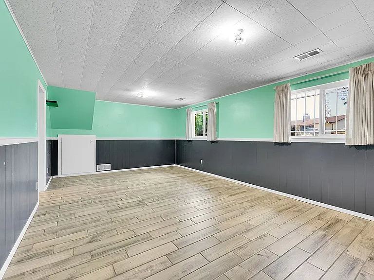 4220 Edwinstowe Ave — Photo 19