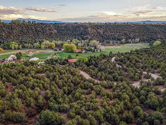 4th image of Gallina Canyon Rd