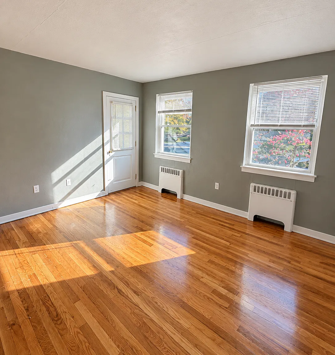 2 Bedroom Apartment — Photo 1