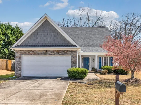 16 Farm Brook Way, Simpsonville, SC 29681