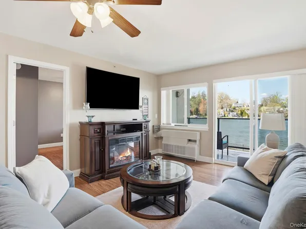 4 Marina Drive #D2, Mahopac, NY 10541