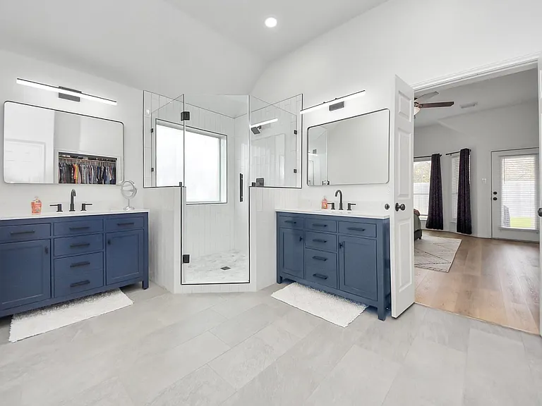 1910 Fox Path Ct — Photo 19