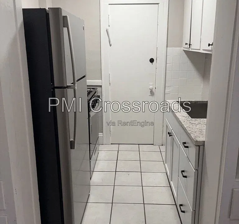 1370 West Blvd #16