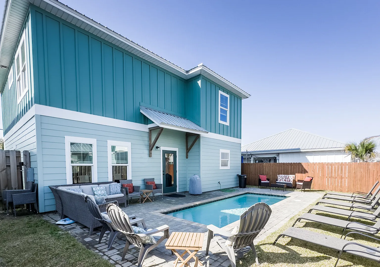 4 bed, 2124 sqft, $3,250 — Photo 1