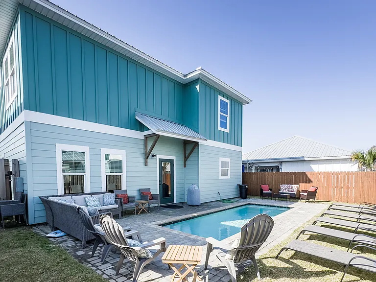 22524 Lakeview Dr — Photo 1