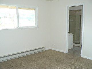 5th image of 400 Breen Rd