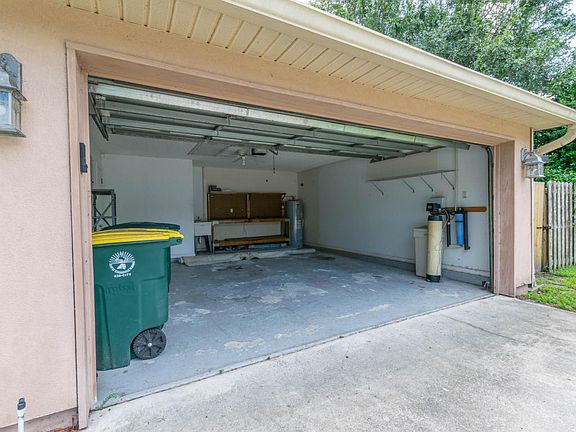 5th image of 13498 Las Brisas Way