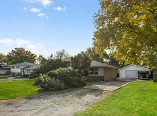 7829 W 99th Pl, Palos Hills, IL