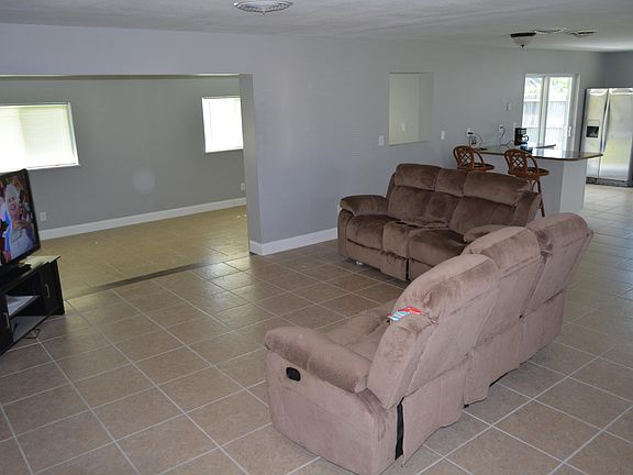3rd image of 750 Richland Ave