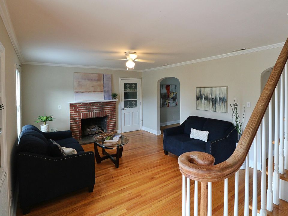 1st image of 233 Alta Ln #B