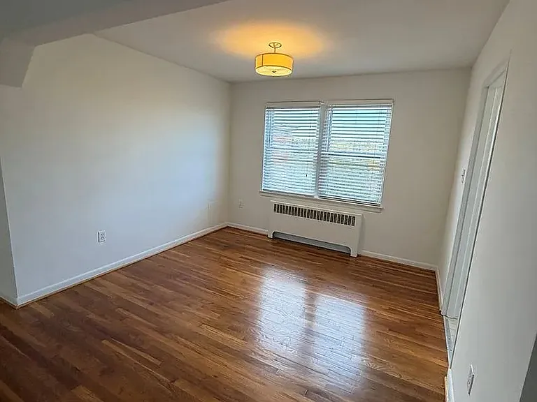 Premier Apartments — Photo 5
