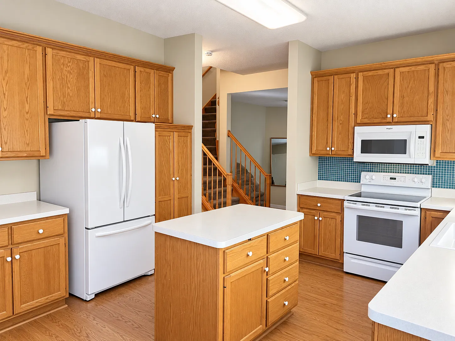 2 bed, 2.5 bath, 1804 sqft, $2,500 — Photo 3