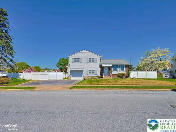 1572 Primrose Ln, Bethlehem, PA 18018