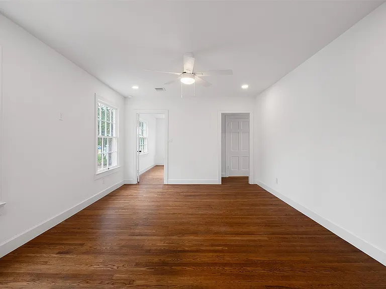247 Foothill Rd — Photo 11