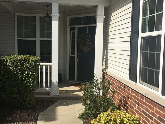 3rd image of 1020 Broadmoor Dr #1020
