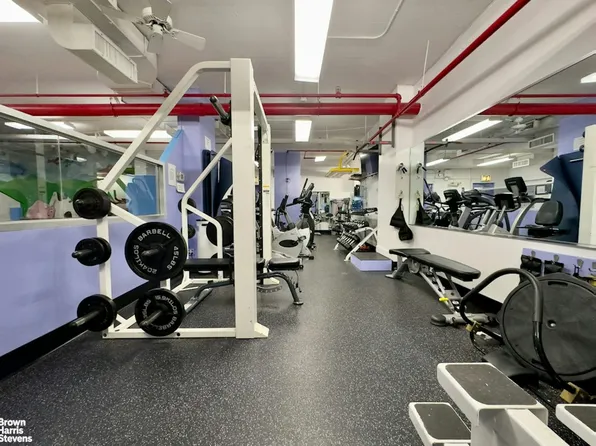 1175 York Avenue image 13 of 14