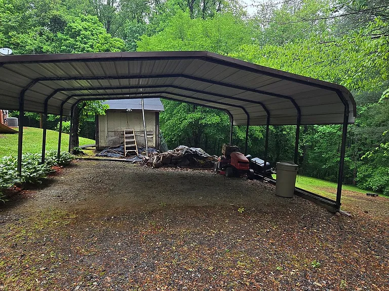 2735 Tablerock Rd — Photo 3