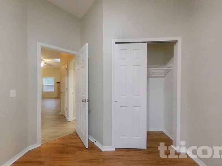 8195 Radcliff Dr — Photo 10
