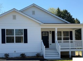 21 Lea Rd, Colonial Beach, VA 22443