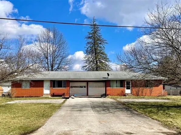 8974-8978 Wilverne Dr, Windham, OH 44288