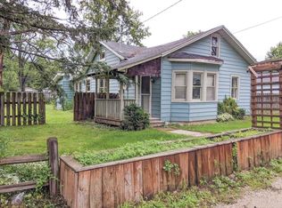 W984 Violet Rd, Genoa City, WI 53128