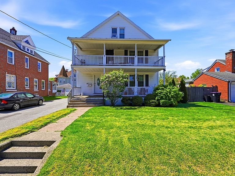 Listing photo 3