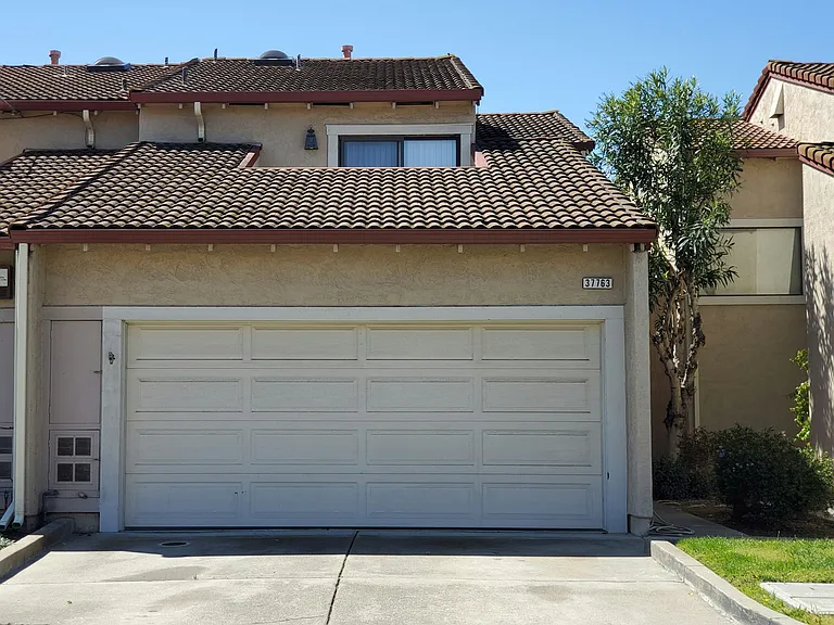 37763 Cedar Blvd — Photo 2