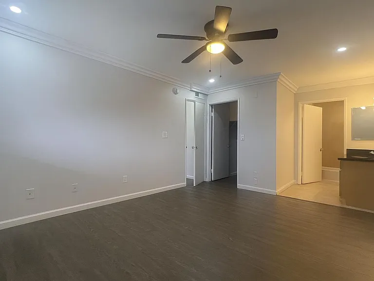Acre Heights Apartments — Photo 108