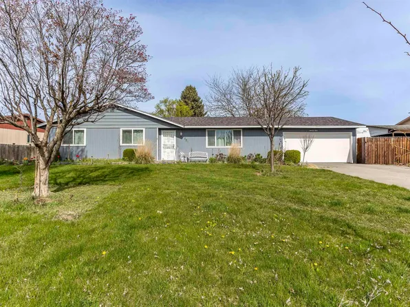 2201 Hill Dr, Grandview, WA 98930