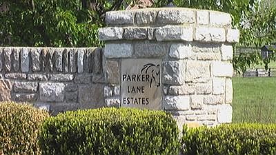 3rd image of 114 Parker Ln