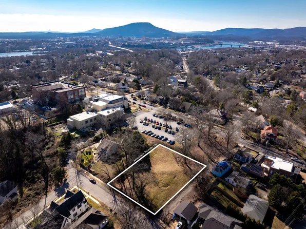 1006 Endicott St, Chattanooga, TN 37405