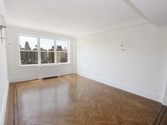 Rented by Corcoran | media 32