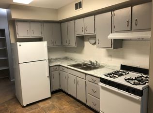 9200 Erie St APT 1A, Highland, IN 46322