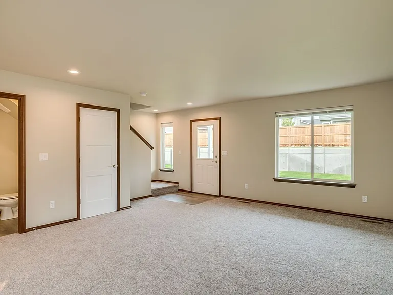 489 S Kansas Loop — Photo 21