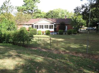 1713 Laverne Dr NW, Huntsville, AL 35816