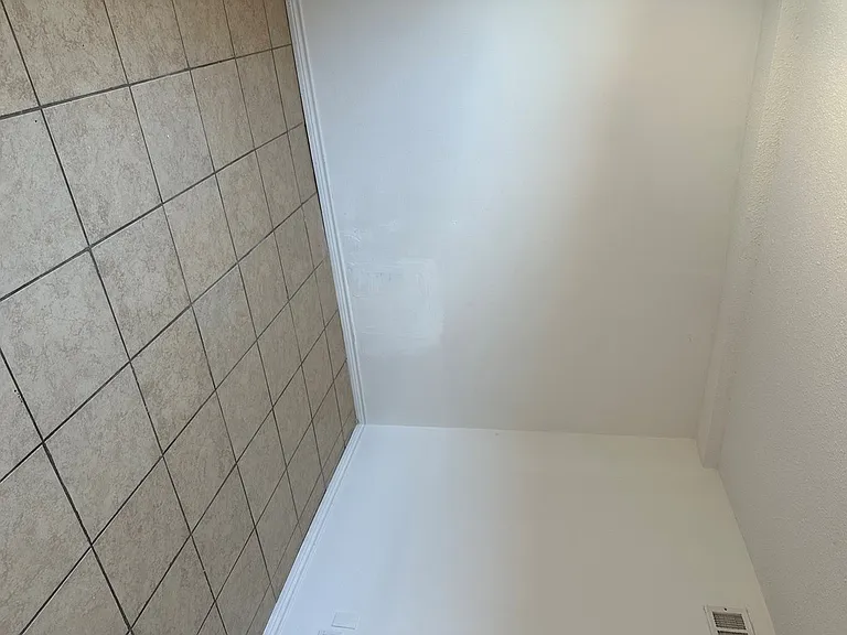 1405 S Baird St #C — Photo 3