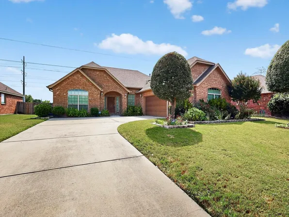 208 Goldeneye Dr, Desoto, TX 75115