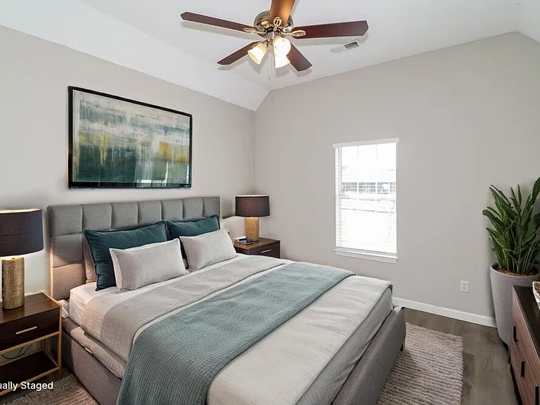 185 Village Dr — Photo 13