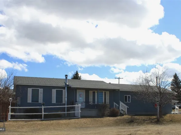 9 Folsom St, White Sulphur Springs, MT 59645