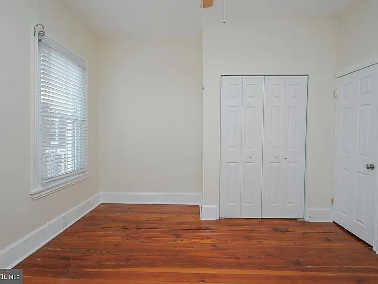 405 Tree St — Photo 14