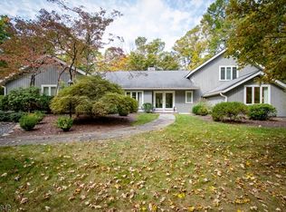 61 Baileys Mill Rd, Basking Ridge, NJ 07920