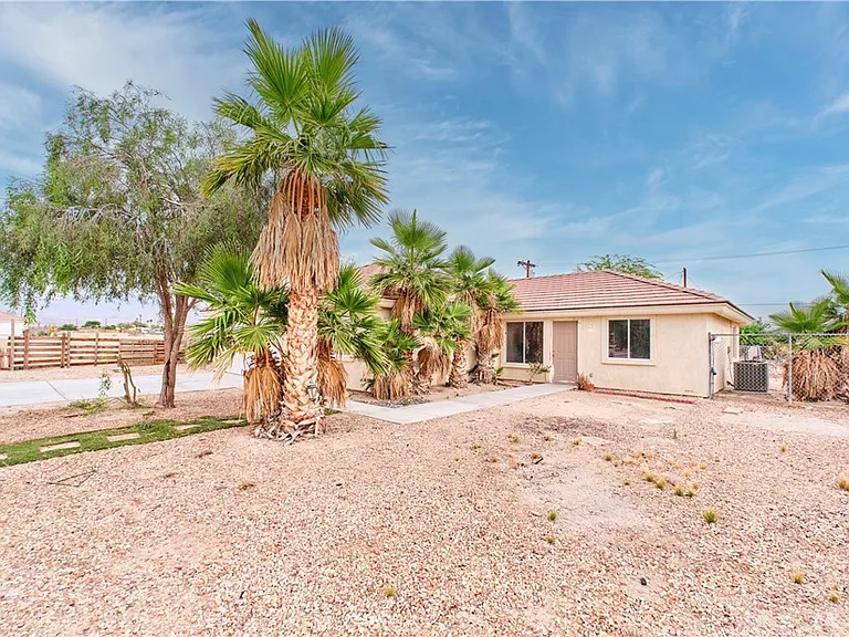 1286 Arctic Ave — Photo 28