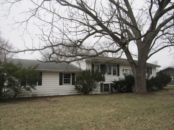 804 Canterbury Dr, Sturgis, MI 49091