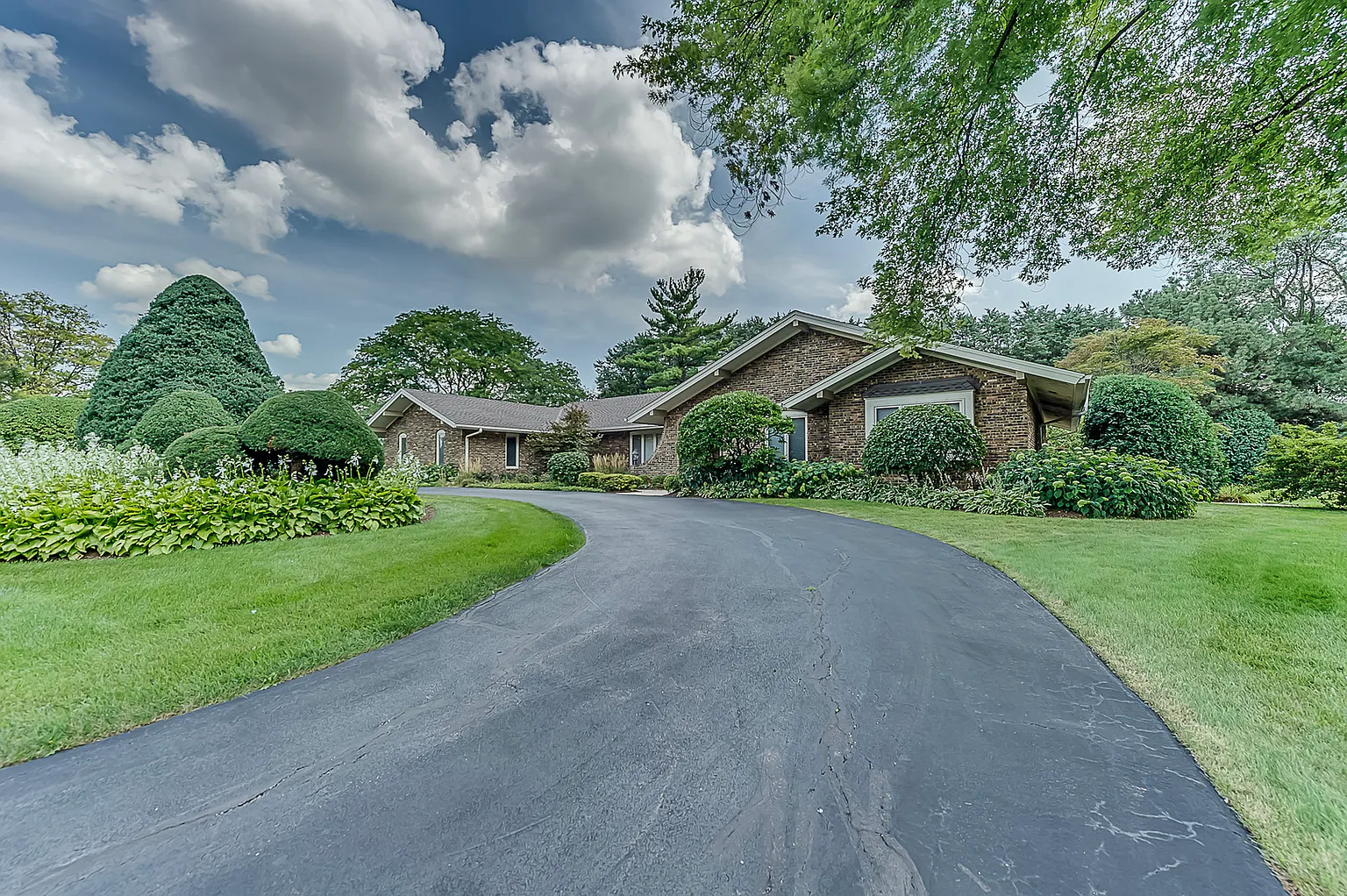 6 Pembroke Ln photo 1