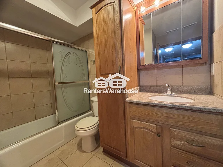 7815 Douglas Ave #102 — Photo 10